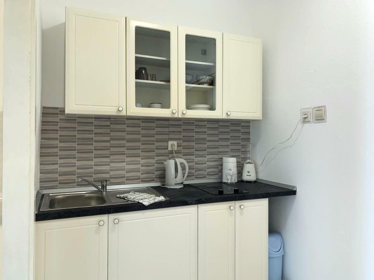 Apartments Zika Promajna Buitenkant foto